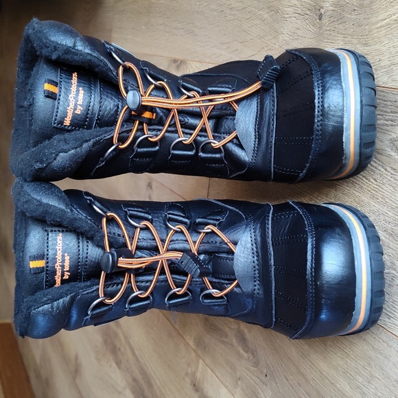 Winter Boots - Picture 2 of 10